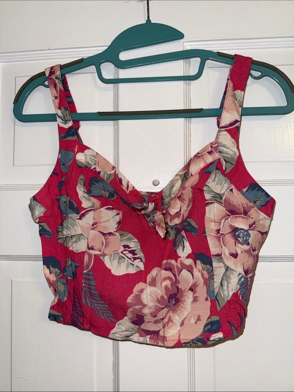 Hollister Rose-Print Tie-Front Crop Top in Bright Red and Blush